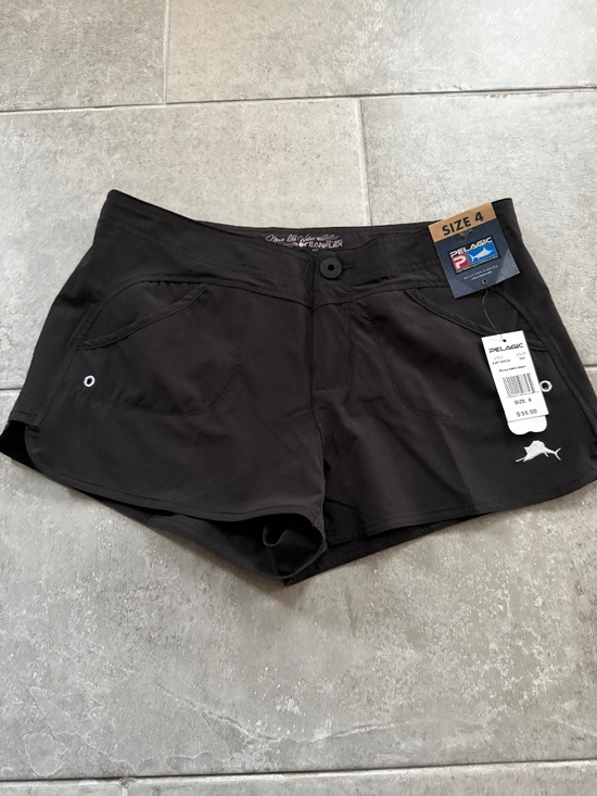 Pelagic Pants - Pelagic Moana Hybrid Short in Black Size 4